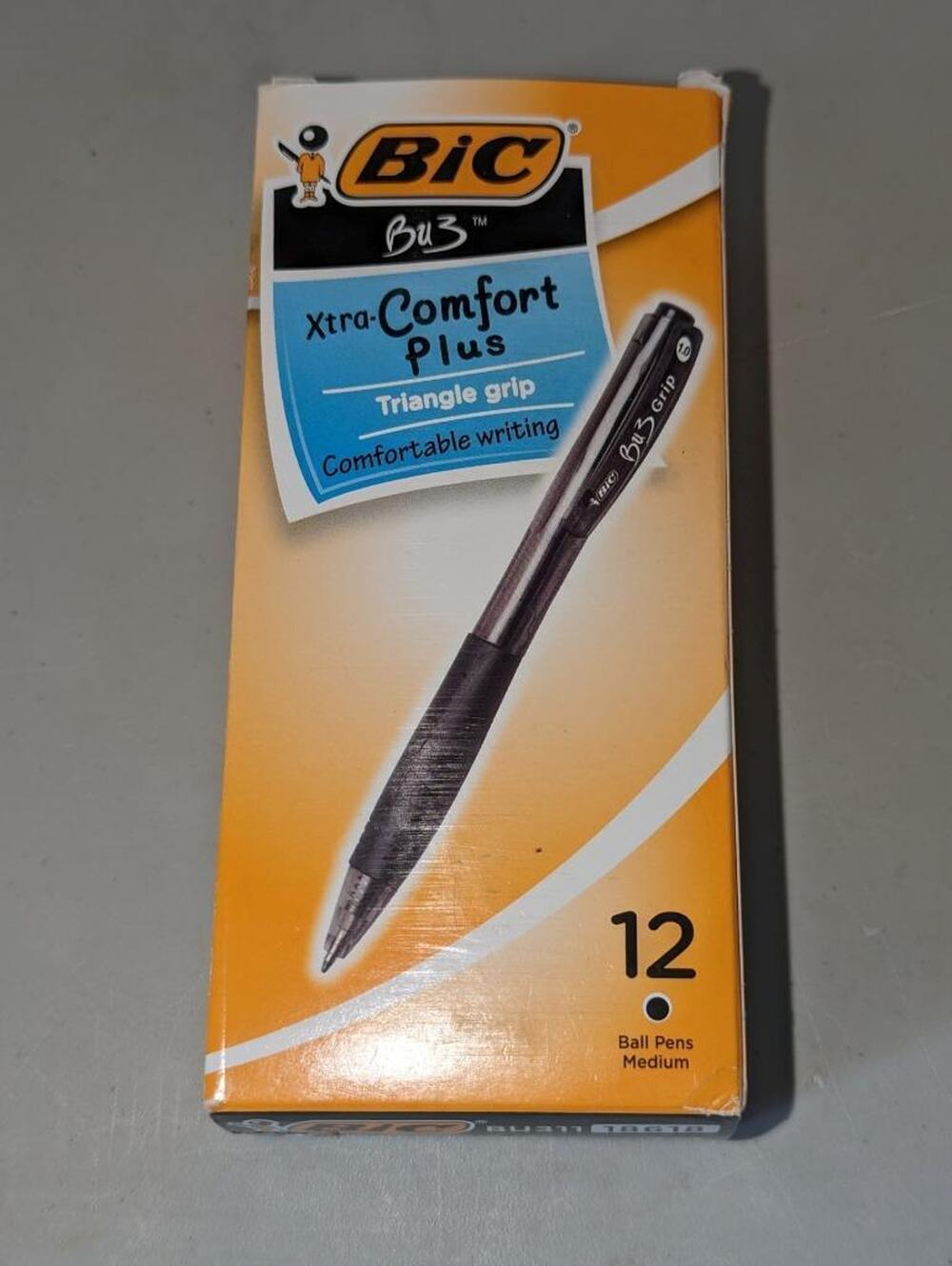 12 Bic Xtra Comfort Plus Triangle Grip Pens Medium Black -042304
